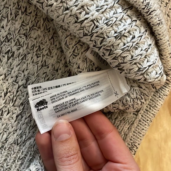 Roots Snowy Fox Mock Neck Sweater - Picture 4 of 5